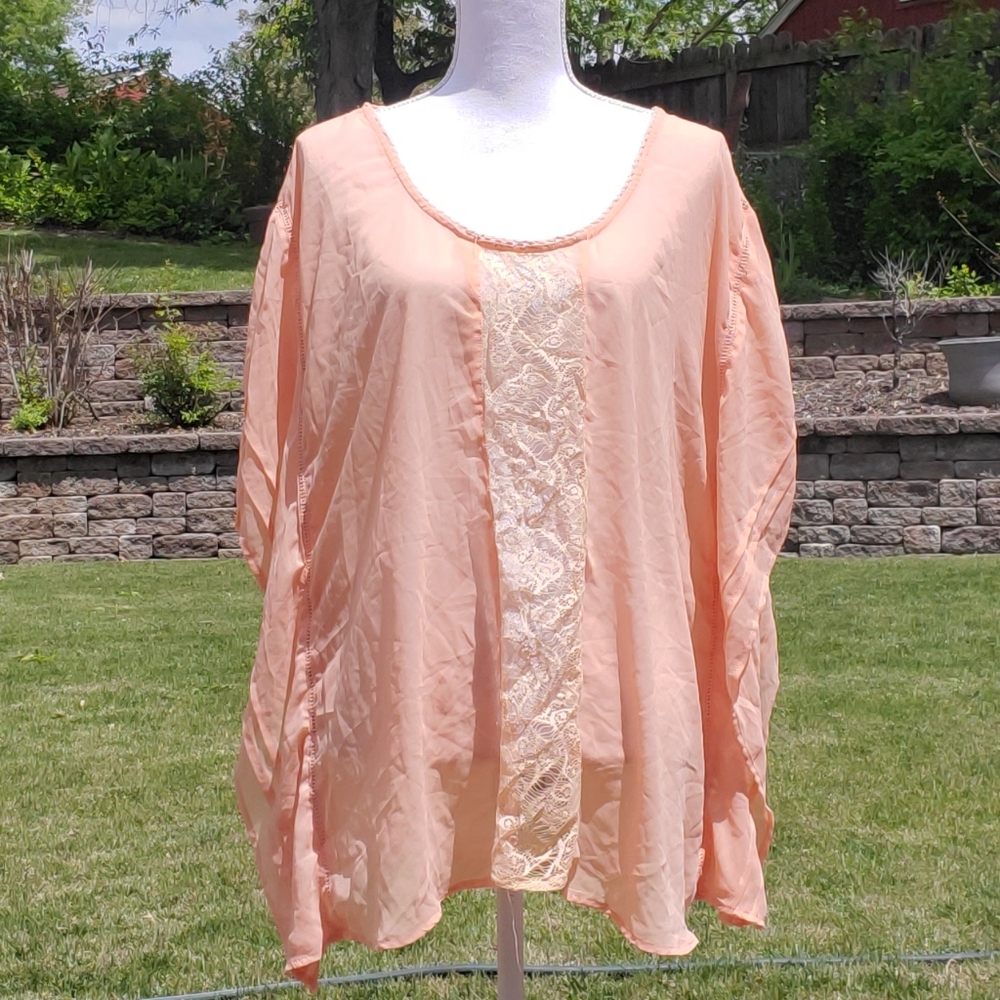 🌟 3 for $15 Deal! 🌟Torrid peach pink sheer white lace blouse 0